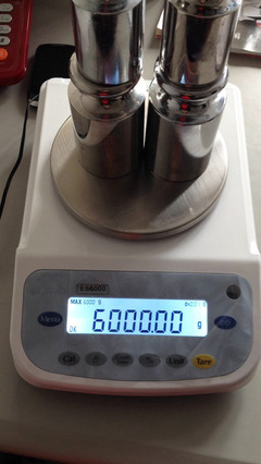 稱重6KG/0.01G精密電子天平秤 現(xiàn)代計(jì)量技術(shù)的精密之選